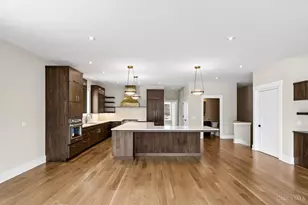 5751 Sanctuary Pl, Cincinnati, OH 45230 - Photo 14