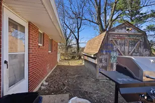 298 Kinsman Ct, Delhi Township, OH 45238 - Photo 14