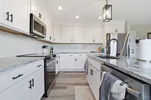 2203 Cobblestone Ct, Miamisburg, OH 45342 - Photo 16