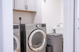 7889 Pinnacle Point Dr, West Chester, OH 45069 - Photo 14