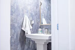 7889 Pinnacle Point Dr, West Chester, OH 45069 - Photo 16