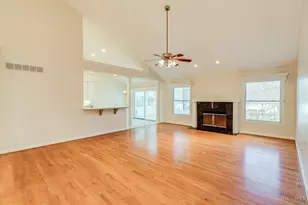 8372 Benton Ridge Ln, Cincinnati, OH 45255 - Photo 14