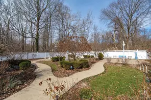 8372 Benton Ridge Ln, Cincinnati, OH 45255 - Photo 52