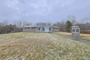 4171 Bingamon Rd, Bethel, OH 45106 - Photo 1