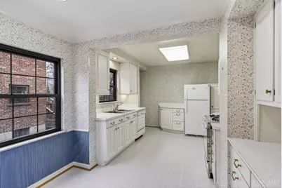 3830 Drakewood Drive, Cincinnati, OH 45209 - Photo 8