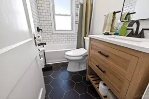 902 N E St, Hamilton, OH 45013 - Photo 12