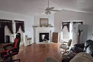 7881 Bridgewater Ln, Fairfield Township, OH 45011 - Photo 2