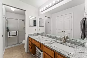 11971 Olde Dominion Dr, Symmes Township, OH 45249 - Photo 12