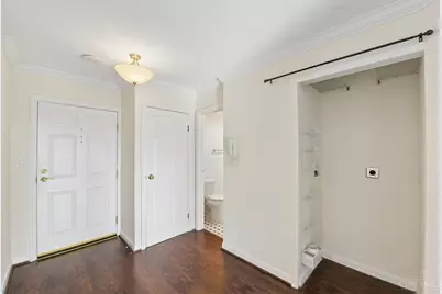 2200 Victory Parkway #806, Cincinnati, OH 45206 - Photo 2