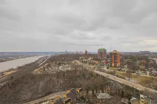 2200 Victory Pkwy, Cincinnati, OH 45206 - Photo 32