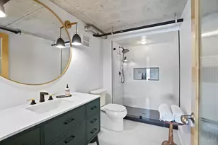 353 W 4th St, Cincinnati, OH 45202 - Photo 52