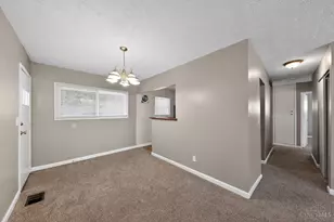 8771 Desoto Dr, Springfield Township, OH 45231 - Photo 14