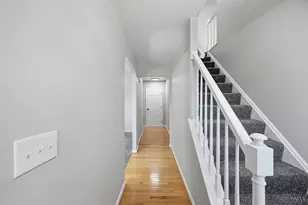 4600 Farcrest Ct, Green Township, OH 45247 - Photo 10