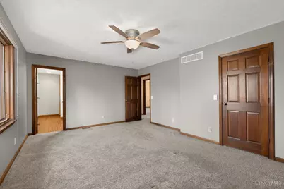 560 Blackhawk Trail, Miami Township, OH 45140 - Photo 32