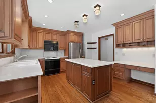 560 Blackhawk Trail, Miami Township, OH 45140 - Photo 14