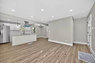 48 Damon Rd, Green Hills, OH 45218 - Photo 8