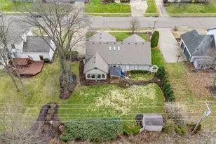 735 Chaucer Ln, Tipp City, OH 45371 - Photo 44