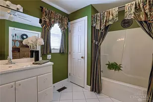 735 Chaucer Ln, Tipp City, OH 45371 - Photo 22