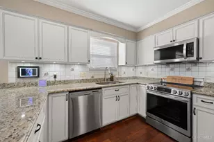 9720 Cedar Knoll Dr, Deerfield Township, OH 45040 - Photo 10