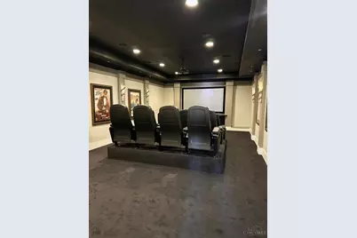 199 E Rochelle Street, Cincinnati, OH 45219 - Photo 32