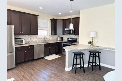 199 E Rochelle Street, Cincinnati, OH 45219 - Photo 6