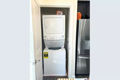 199 E Rochelle Street, Cincinnati, OH 45219 - Photo 14