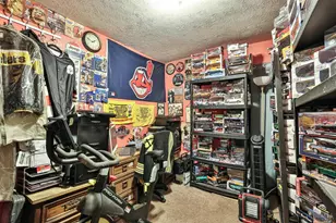 8524 Main St, Butlerville, OH 45162 - Photo 12