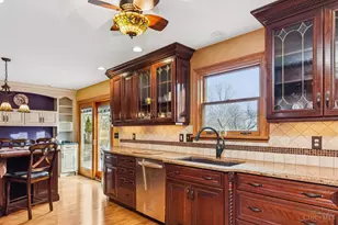 2214 Trappers Knoll Dr, Batavia Township, OH 45103 - Photo 10