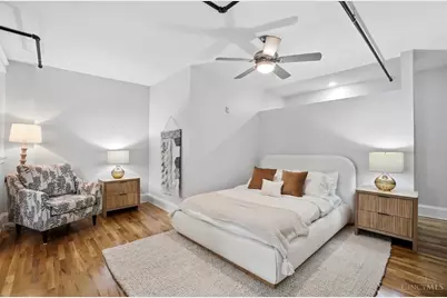 1415 Vine Street #305, Cincinnati, OH 45202 - Photo 2