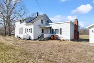 896 Ward Rd, Chester Township, OH 45177 - Photo 4