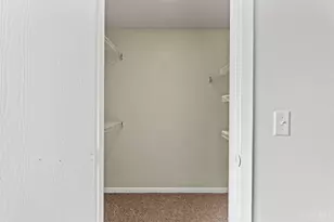 9319 Winton Rd, Springfield Township, OH 45231 - Photo 12