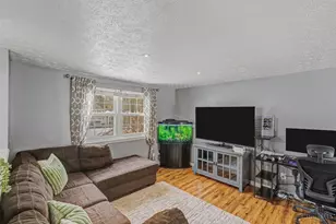 4575 Foxfire Ln, Union Township, OH 45103 - Photo 6