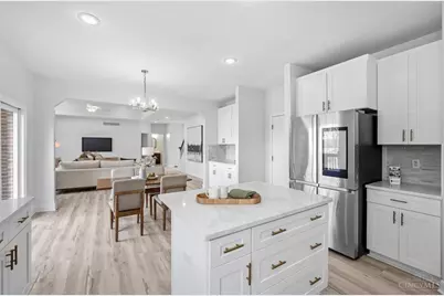 5715 Hawthorne Reserves Drive, Liberty Township, OH 45044 - Photo 16