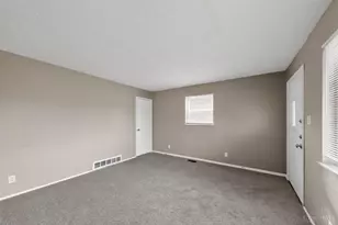 2547 Adams Rd, Colerain Township, OH 45231 - Photo 8