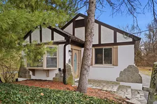 5965 Wayside Ave, Cincinnati, OH 45230 - Photo 2