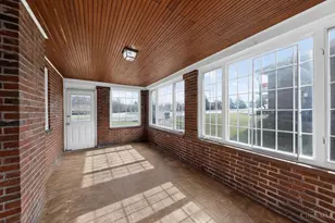 6621 Winton Rd, Springfield Township, OH 45224 - Photo 4