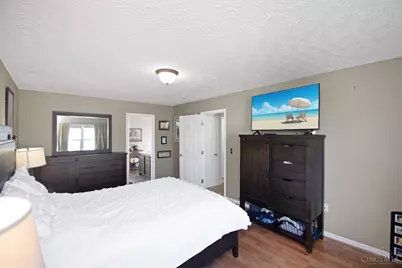 6067 Weber Oaks Drive, Miami Township, OH 45140 - Photo 18