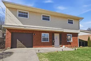 571 Libbejo Dr, Delhi Township, OH 45233 - Photo 2