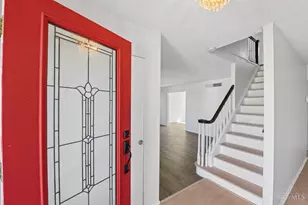 1128 Oldwick Dr, Reading, OH 45215 - Photo 2