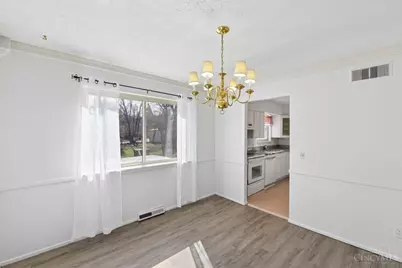 1128 Oldwick Drive, Reading, OH 45215 - Photo 6