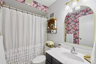 5986 Meadow Creek Dr, Milford, OH 45150 - Photo 24