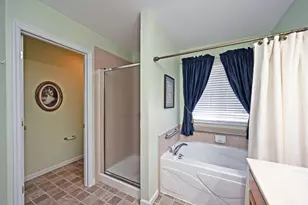 1090 Ridgepointe Dr, Union Township, OH 45103 - Photo 36