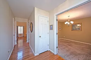 1090 Ridgepointe Dr, Union Township, OH 45103 - Photo 6