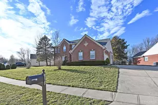1090 Ridgepointe Dr, Union Township, OH 45103 - Photo 2