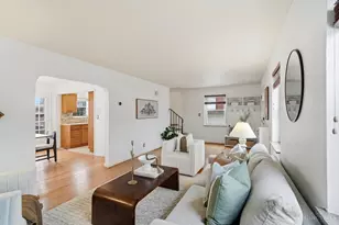 4136 Paxton Woods Dr, Cincinnati, OH 45209 - Photo 6