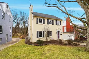 4136 Paxton Woods Dr, Cincinnati, OH 45209 - Photo 2