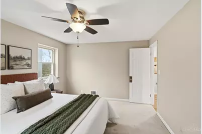 4136 Paxton Woods Drive, Cincinnati, OH 45209 - Photo 18