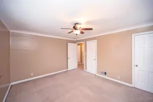 7552 Montgomery Rd, Sycamore Township, OH 45236 - Photo 14