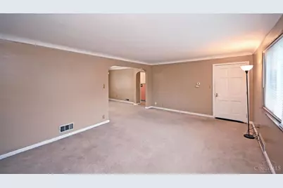 7552 Montgomery Road #1, Sycamore Township, OH 45236 - Photo 6
