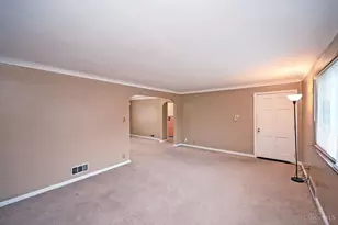 7552 Montgomery Rd, Sycamore Township, OH 45236 - Photo 6